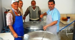 Her Gün 1000 Kişiye İftar Yemeği