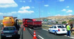 Tırlar Çarpıştı