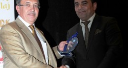 Esnaftan Başkan Çetin’e Plaket